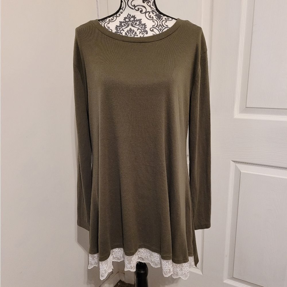 Wekili olive green tunic top‎ with lace trim
